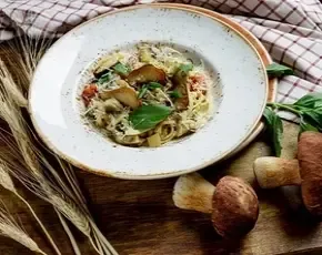 Π€Π΅ΡΡΡΠΈΠ½Π΅ De Cecco Ρ ΠΊΡΠ΅ΠΌΠΎΠΌ ΠΈΠ· Π±Π΅Π»ΡΡ
Π³ΡΠΈΠ±ΠΎΠ²