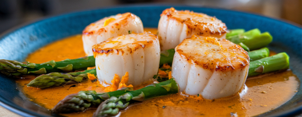 Зажигательный ужин с Челентано: гребешки, лангустины и семифреддо