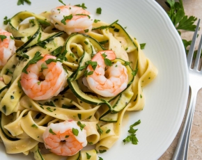 Паста De Cecco с цукини и креветками